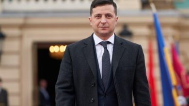 Presiden Ukraina Volodymyr Zelensky menyatakan bantuan senjata dari negara-negara Barat untuk melawan invasi Rusia tidak gratis.